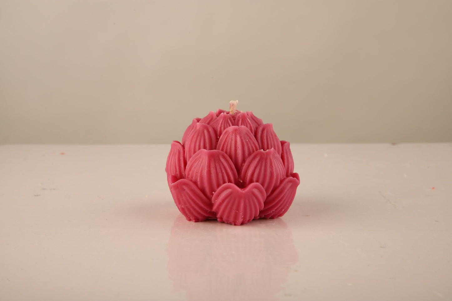 SACRED LILY - STRAWBERRY