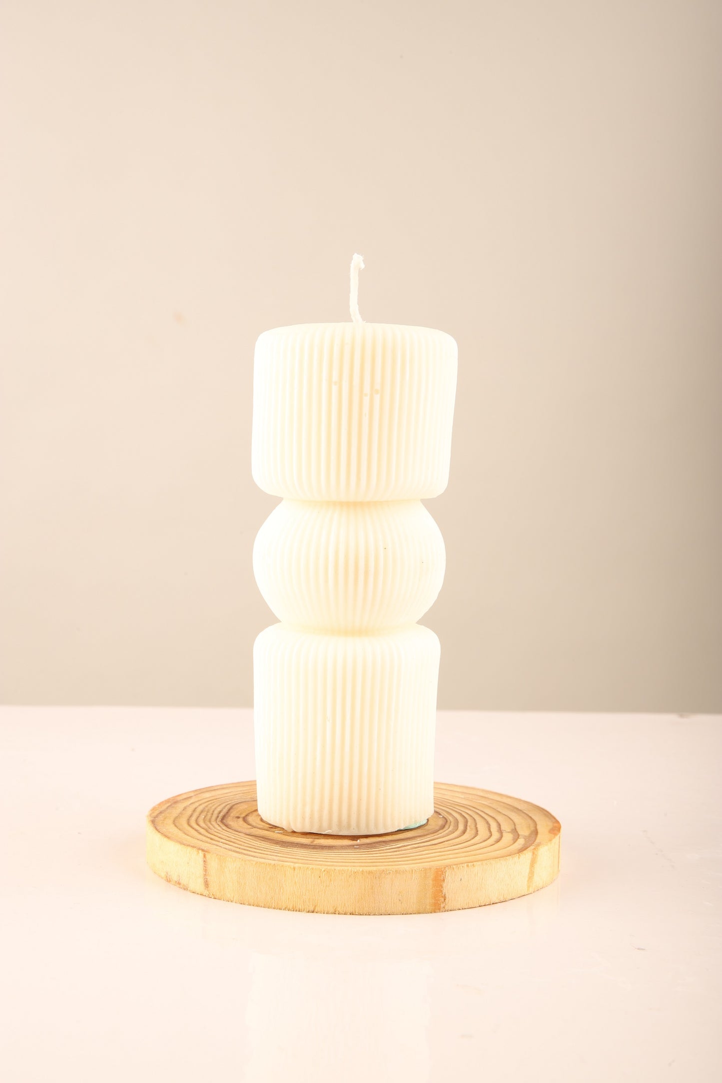 Ribbed Pillar – Vanilla